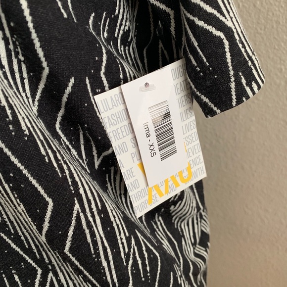 3/$25 NWT LulaRoe Irma - Picture 6 of 8